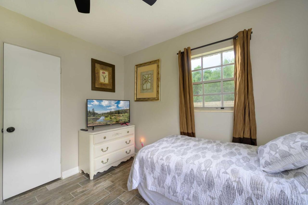 Lakefront Home With Screened Porch And Grill Winter Haven Luaran gambar