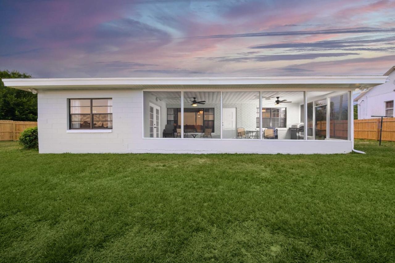 Lakefront Home With Screened Porch And Grill Winter Haven Luaran gambar